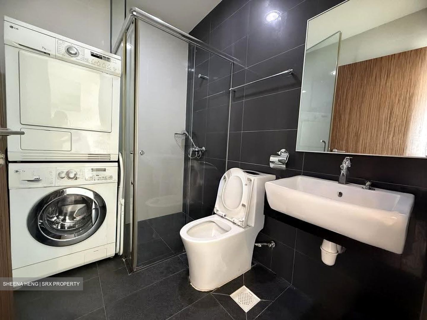Suites @ Eastcoast (D15), Condominium #614602261